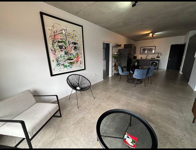 2 BEDROOM APARTMENT FOR SALE IN HYDE PARK